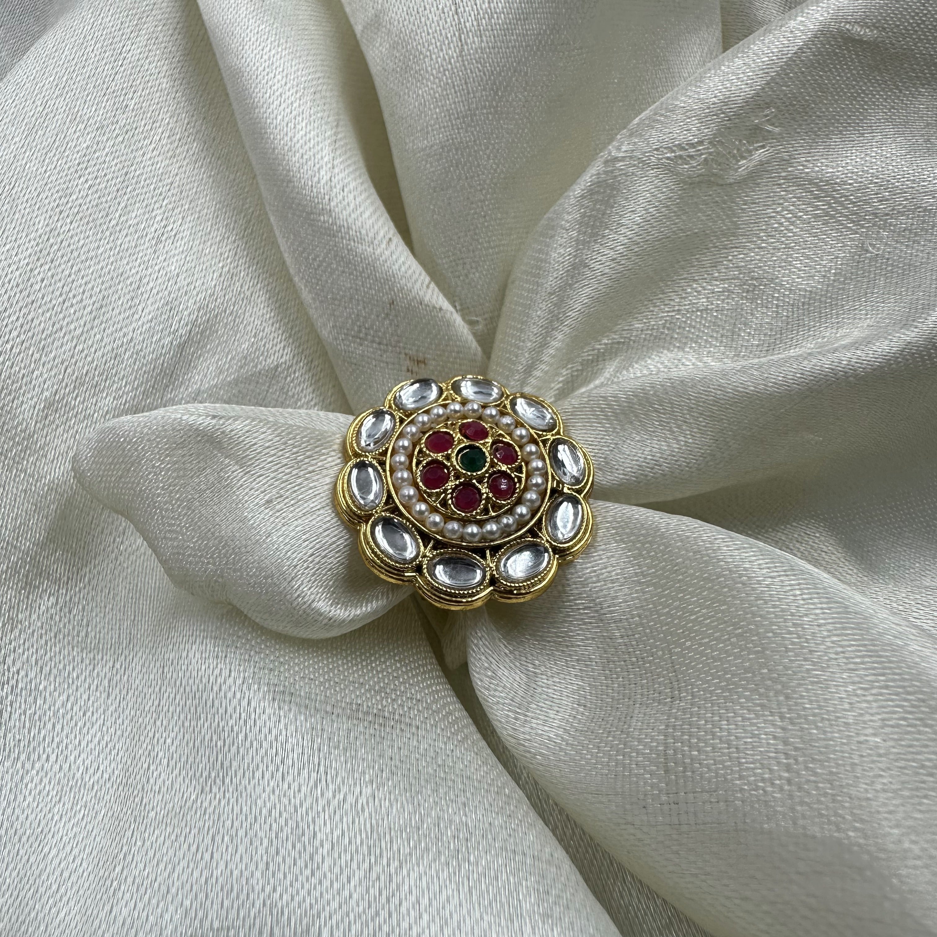Amazon.com: White Round Kundan Ring With Kundan Flower 2 Finger Ring  Adjustable Indian Tradtional Two Finger Indian Punjabi Wedding Jewelry Easy  To Wear : Handmade Products